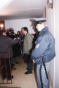 Exekuce provz iv zjem mdi , kter neplatim rda poskytnou jejich '15 minut slvy'