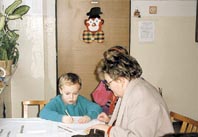 Z�pis do 1. t��dy nen� ��dn� legrace. To poznal i mal� Franti�ek Bobisud z Lu�in. Foto: Eva �ern�
