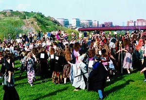 Tolik arodjnic pohromad uvidte jenom jednou za rok