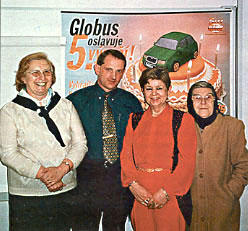 �editel hypermarketu Globus Ing. Lud�k Thomayer s v�herkyn�mi �norov� k��ovky