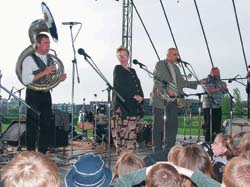 Ivan Ml�dek a jeho Banjo band v Centr�ln�m parku