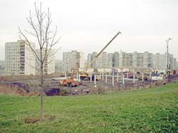 Budouc� zimn� stadion umo�n� brusla�sk� radov�nky i v dob�, kdy nejsou zamrzl� n�dr�e v Centr�ln�m parku.